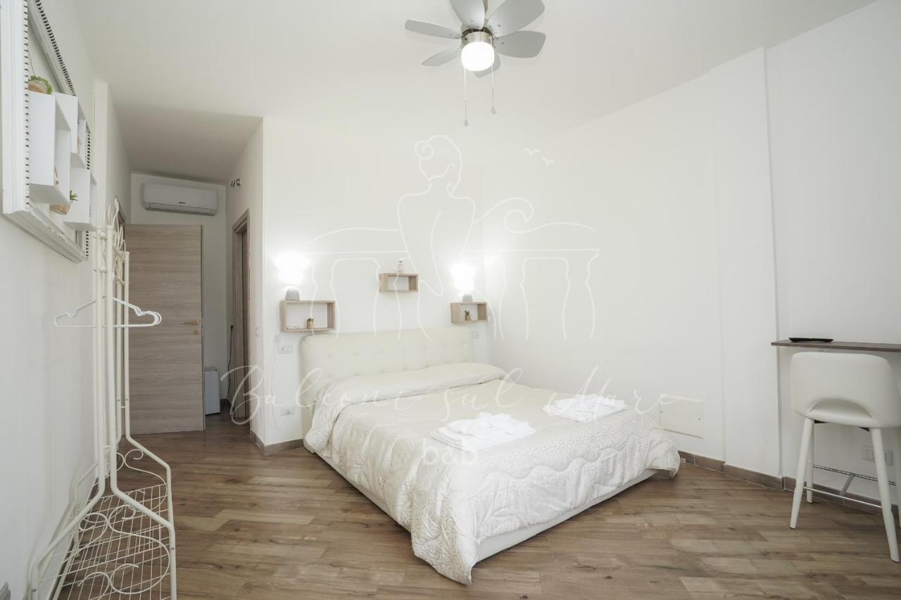 Balconi Sul Mare Bed and Breakfast Otranto Exteriör bild