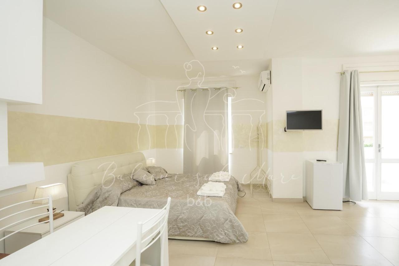 Balconi Sul Mare Bed and Breakfast Otranto Exteriör bild