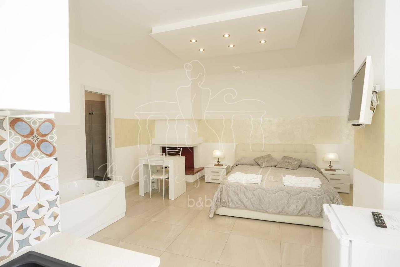 Balconi Sul Mare Bed and Breakfast Otranto Exteriör bild