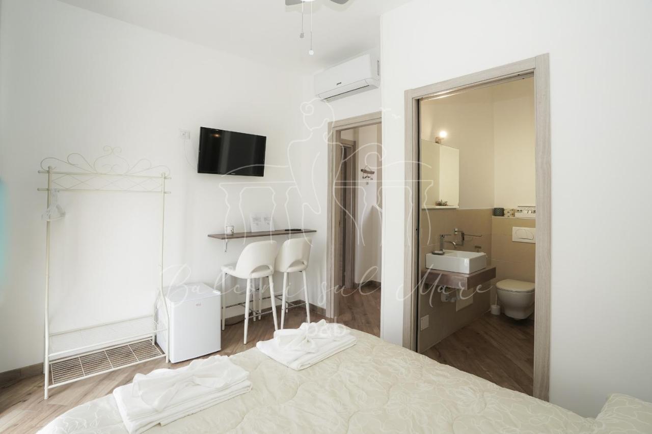 Balconi Sul Mare Bed and Breakfast Otranto Exteriör bild